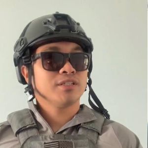 Meet your Posher, Jarlo